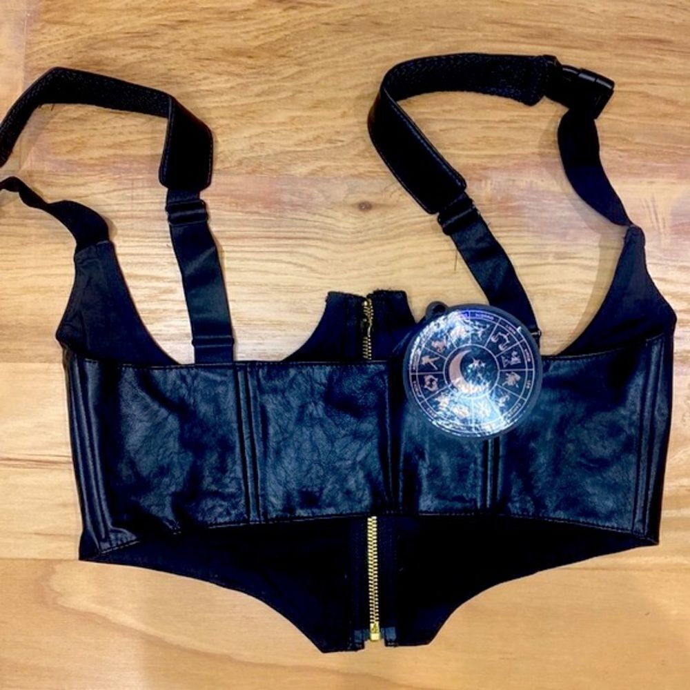 HOROSCOPEZ Bold Beauty Underbust Corset Top & Embroidered Mini Skirt Set - Picture 4 of 13